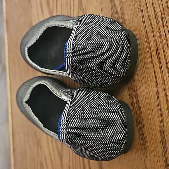 Rothy's Blue Birdseye Round Toe Slip-On Ballet Flats - women's 9 - Picture 7 of 10